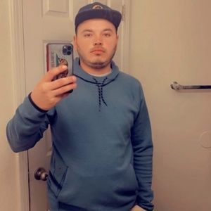 Meet your Posher, Alvaro